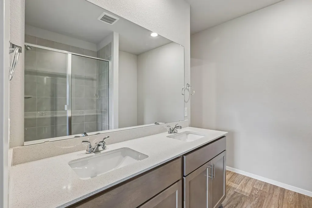 5513 Sacra Cove Austin TX 78747