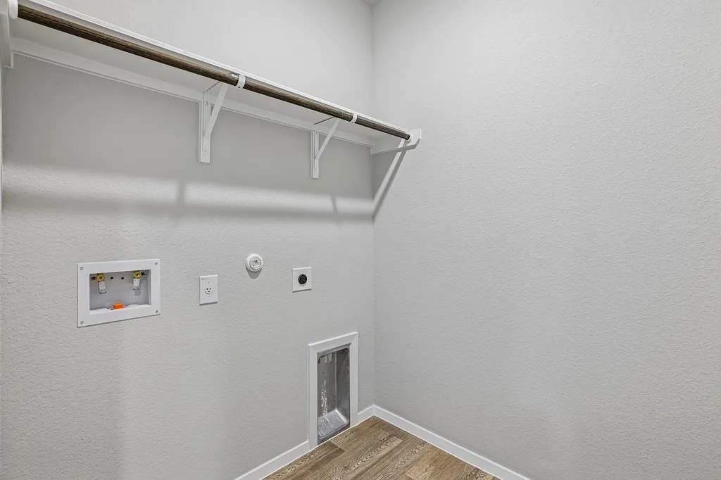 5513 Sacra Cove Austin TX 78747