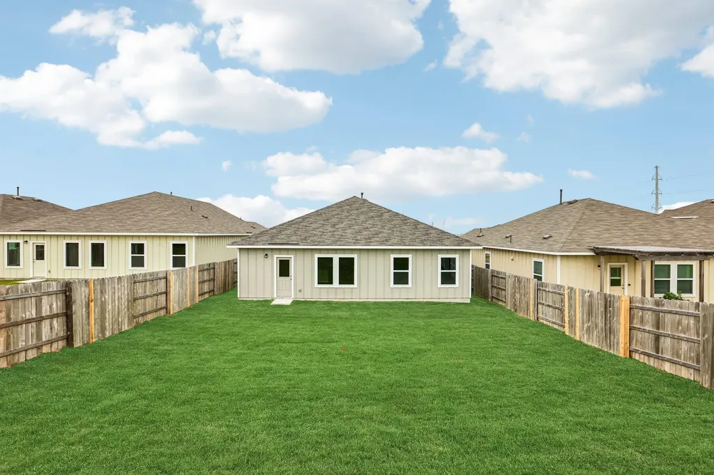 5513 Sacra Cove Austin TX 78747