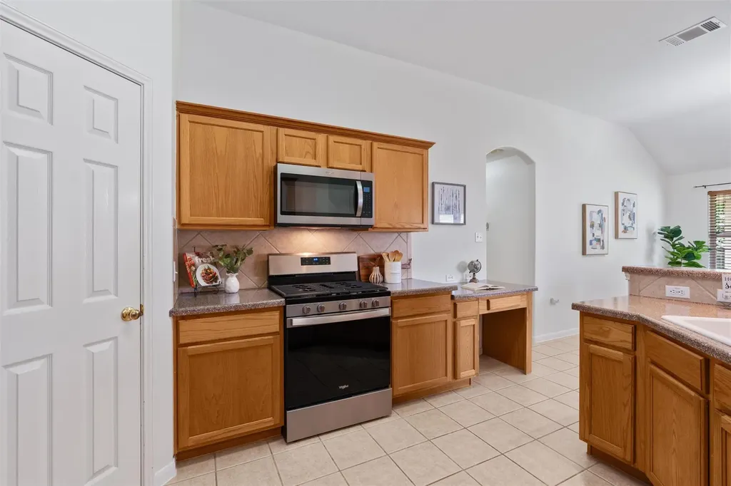 122 Copperwood Loop Round Rock TX 78665