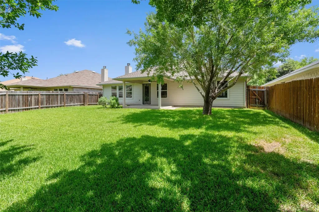 122 Copperwood Loop Round Rock TX 78665