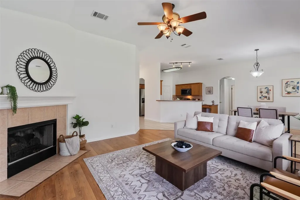 122 Copperwood Loop Round Rock TX 78665