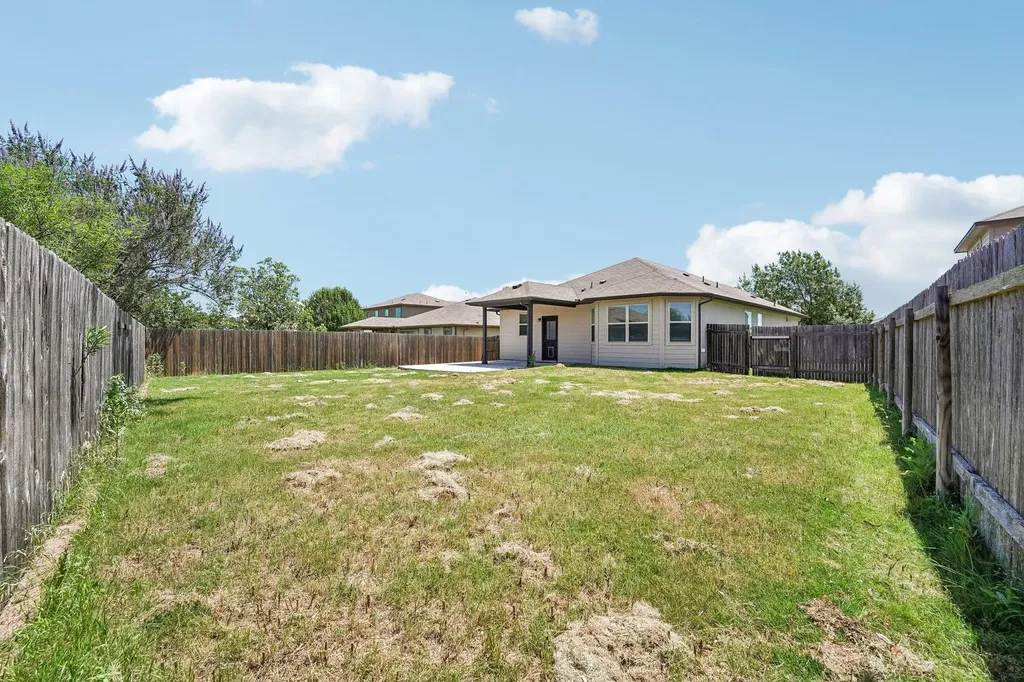 323 Quarry Lane Liberty Hill TX 78642