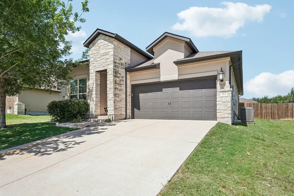 323 Quarry Lane Liberty Hill TX 78642