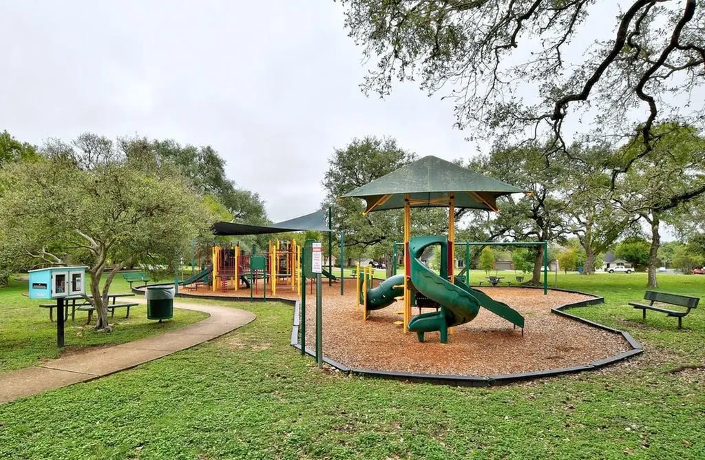 5315 La Crosse 8 Avenue Austin TX 78739