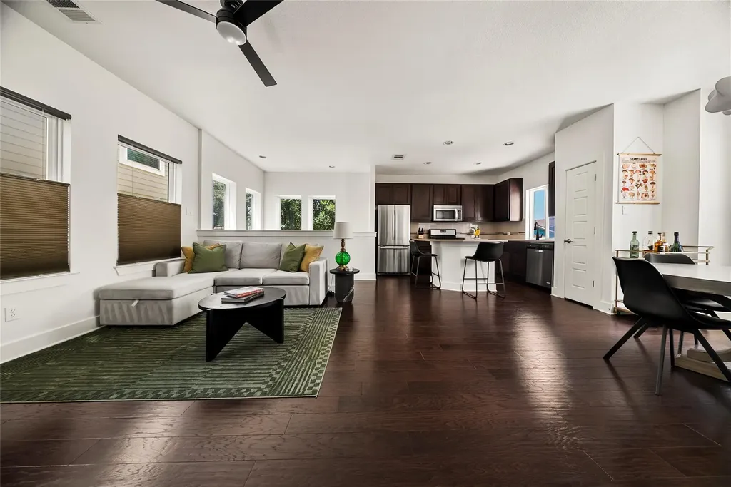 1901 Warely Lane Austin TX 78741