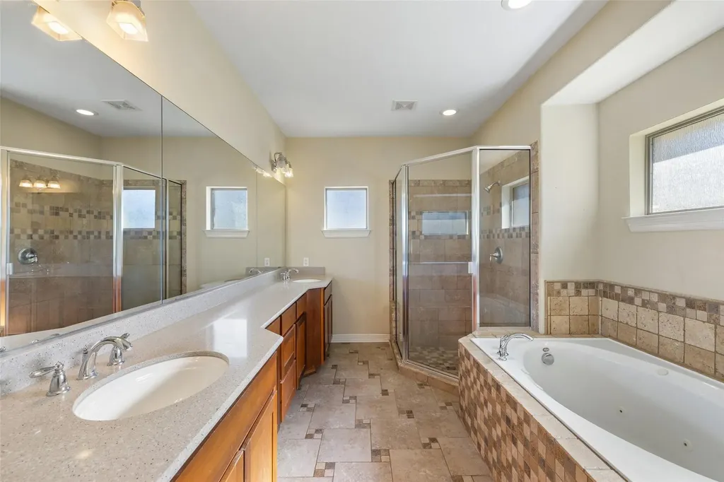 118 Landons Way Blanco TX 78606