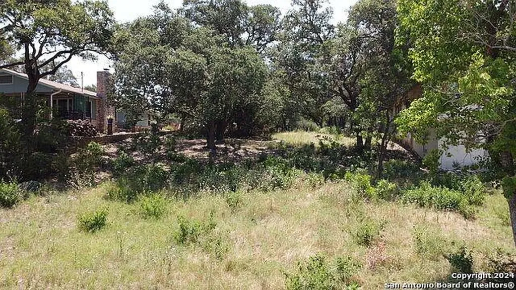 1416 Canyon Edge Canyon Lake TX 78133