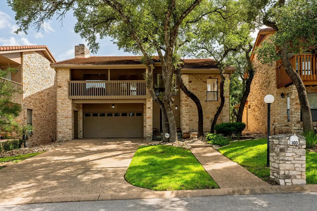 103 Crescent Bluff Lakeway TX 78734