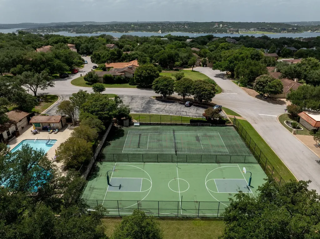 103 Crescent Bluff Lakeway TX 78734