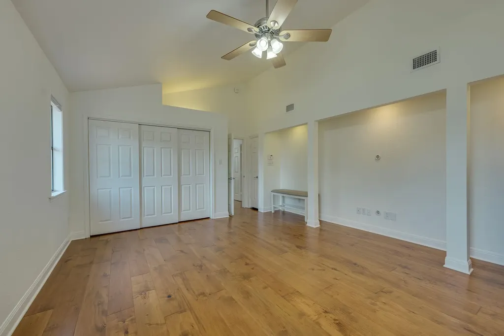 103 Crescent Bluff Lakeway TX 78734