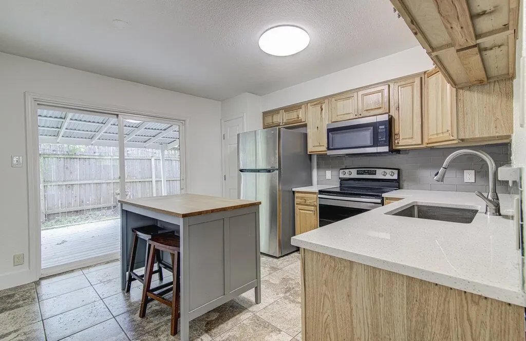 6713 West Gate Boulevard Austin TX 78745