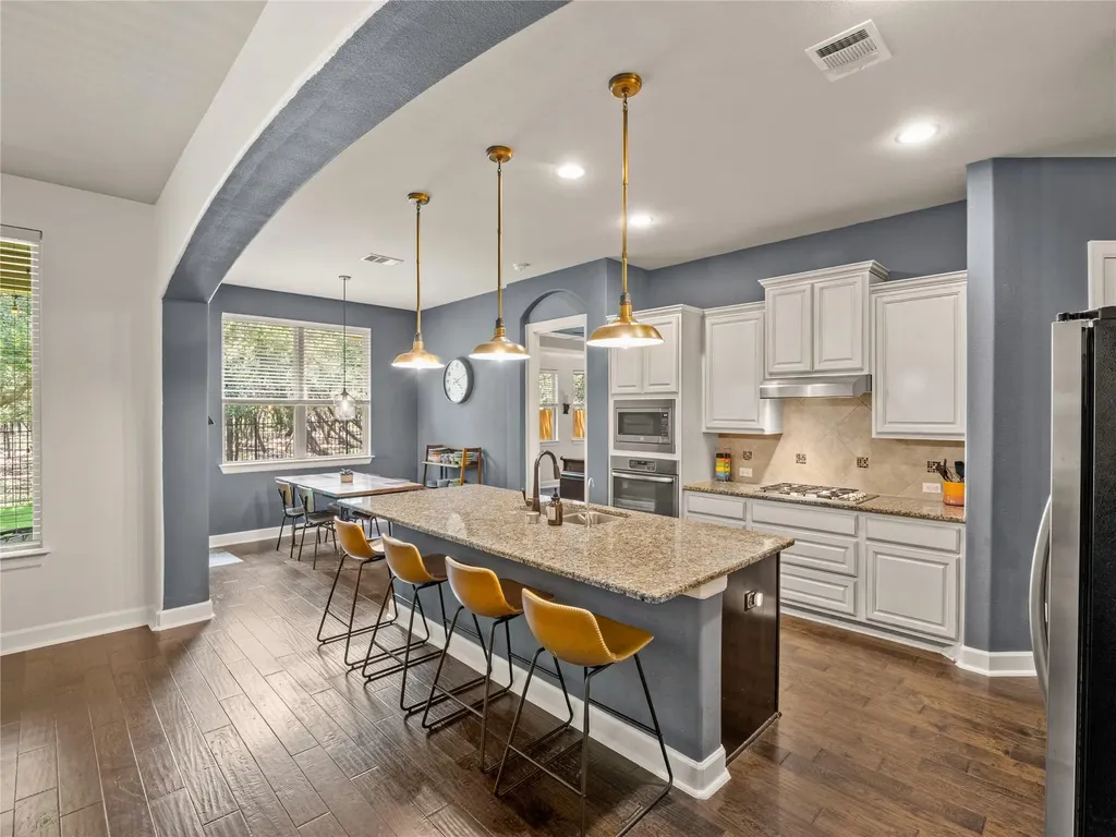3869 Skyview Way Round Rock TX 78681