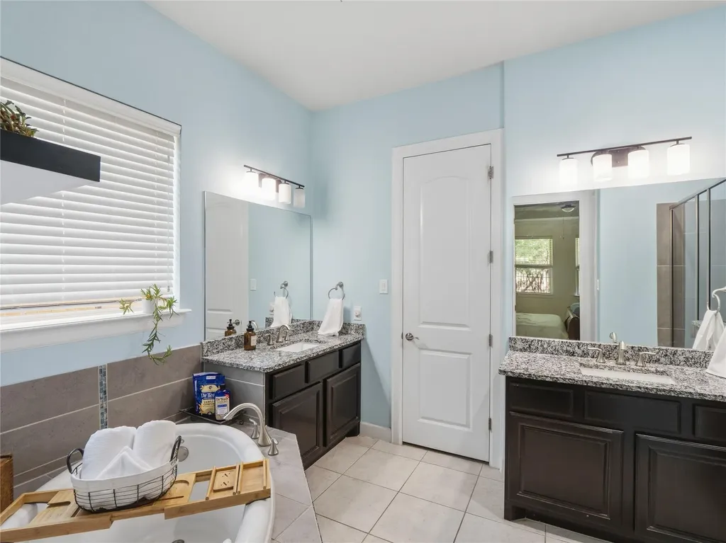 3869 Skyview Way Round Rock TX 78681