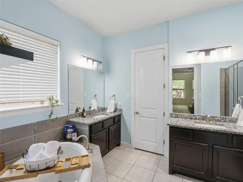 3869 Skyview Way Round Rock TX 78681