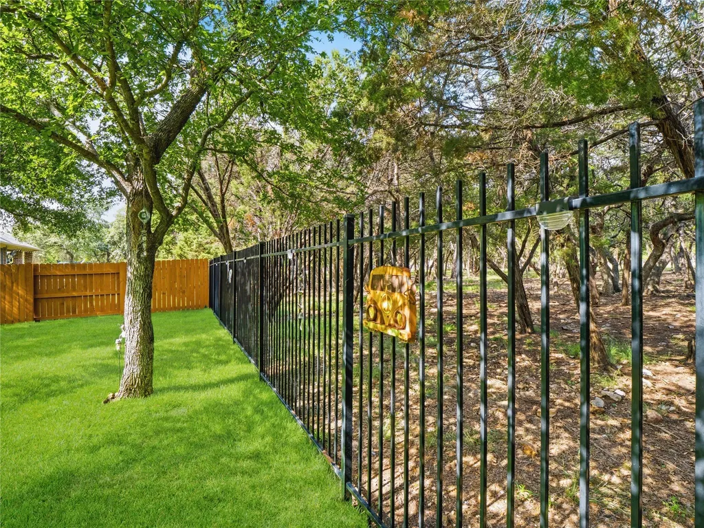 3869 Skyview Way Round Rock TX 78681