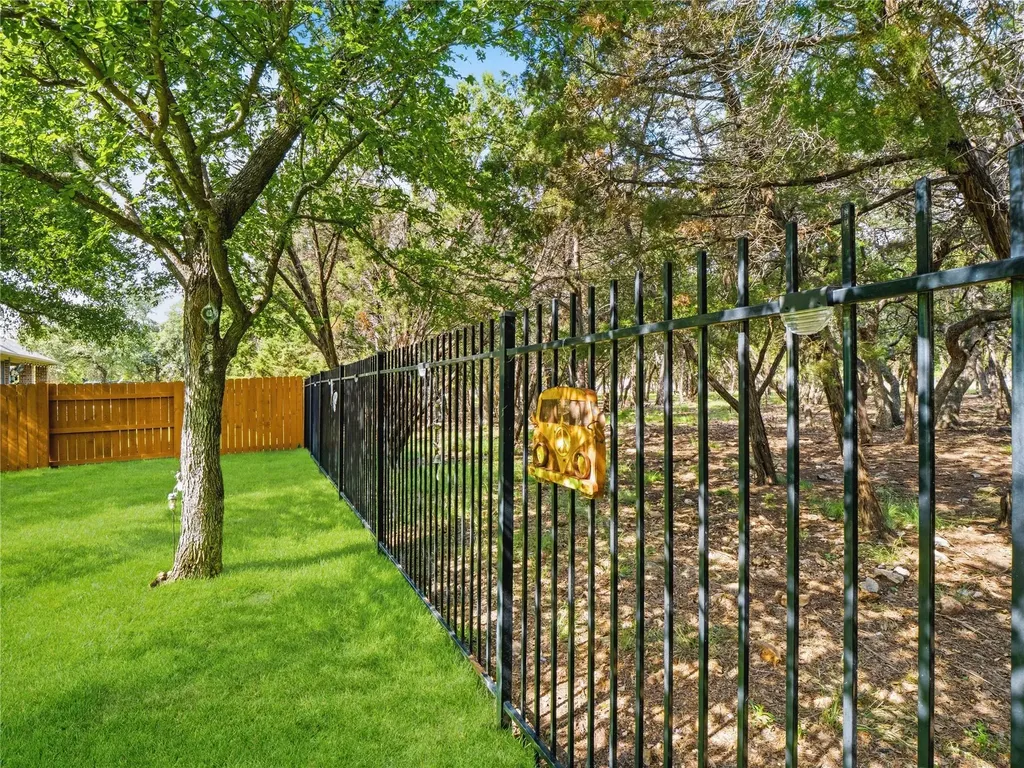3869 Skyview Way Round Rock TX 78681
