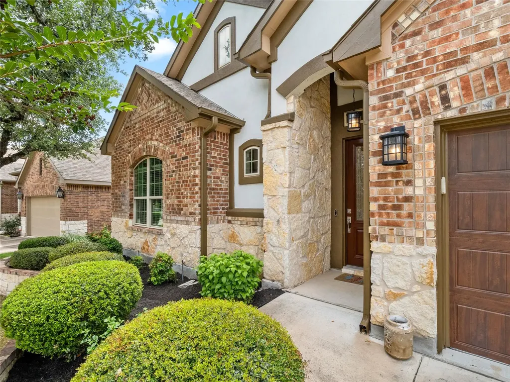 3869 Skyview Way Round Rock TX 78681