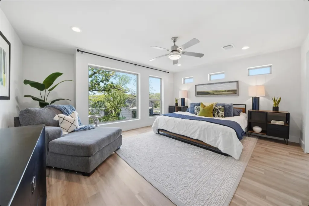 4705 Louis Avenue Austin TX 78721