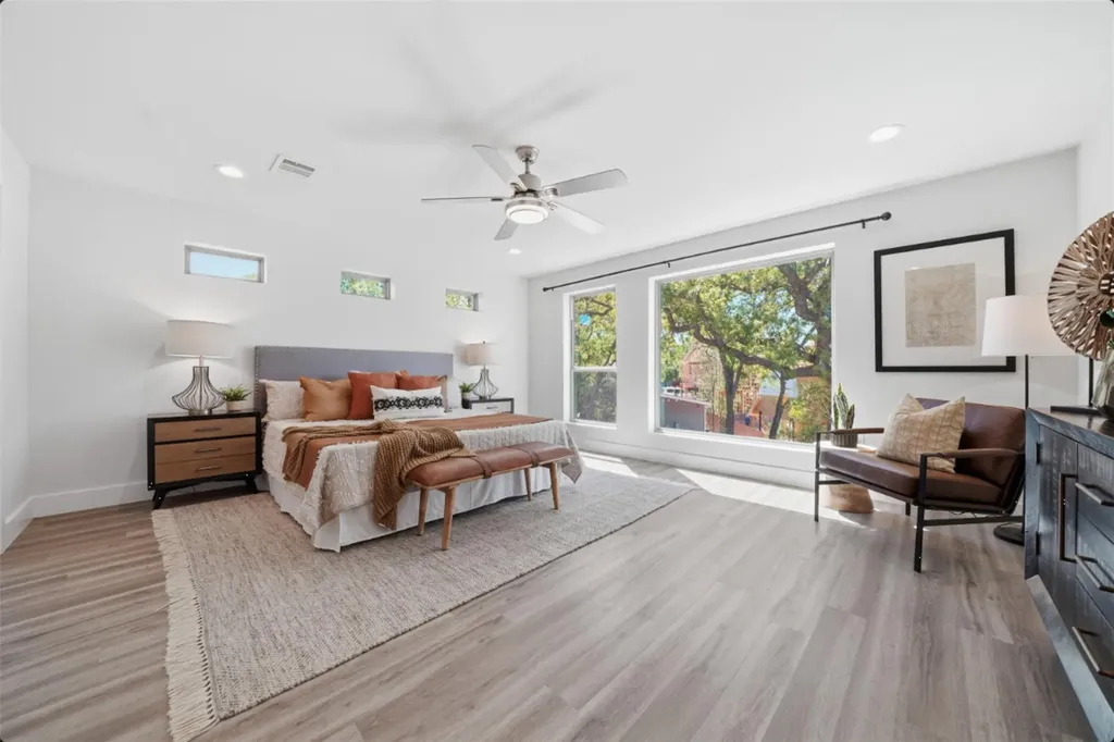 4705 Louis Avenue Austin TX 78721