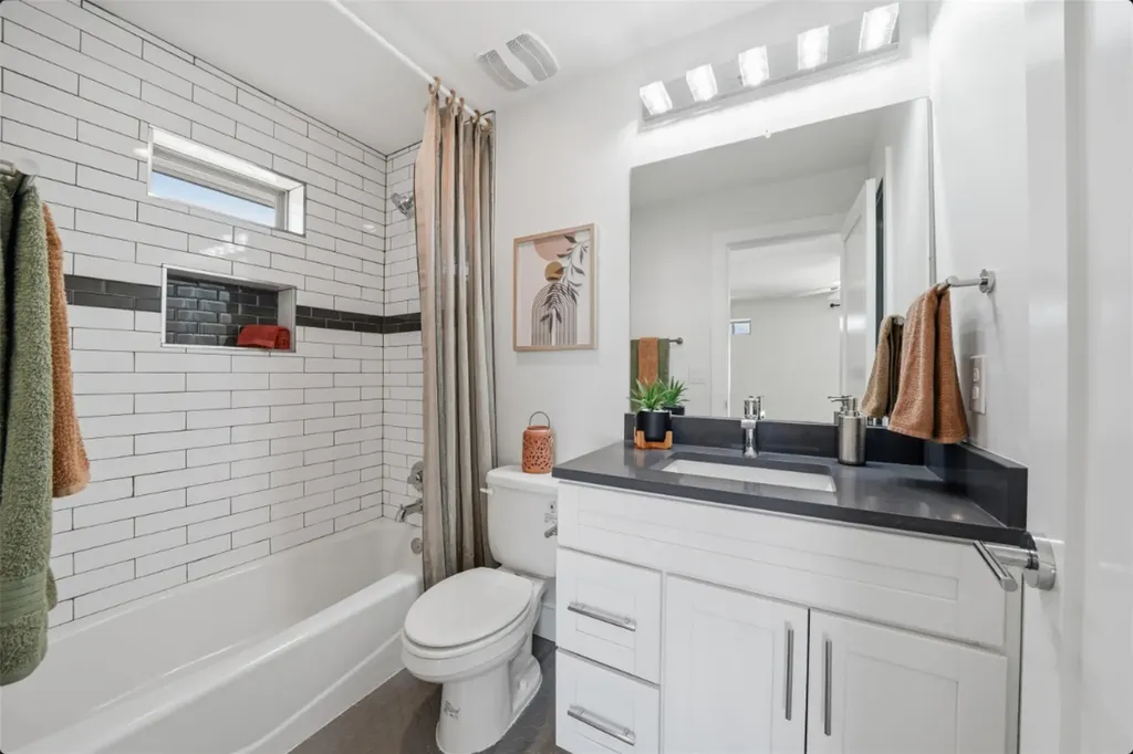 4705 Louis Avenue Austin TX 78721