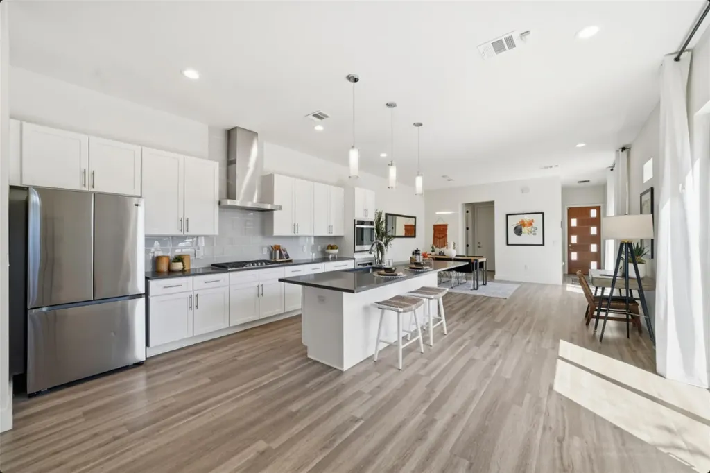 4705 Louis Avenue Austin TX 78721
