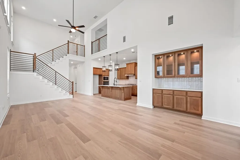 244 Basket Flower Loop Kyle TX 78640