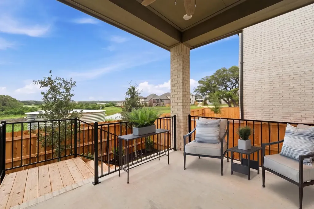 244 Basket Flower Loop Kyle TX 78640