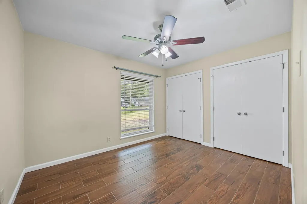 9215 Hunters Trace E Austin TX 78758