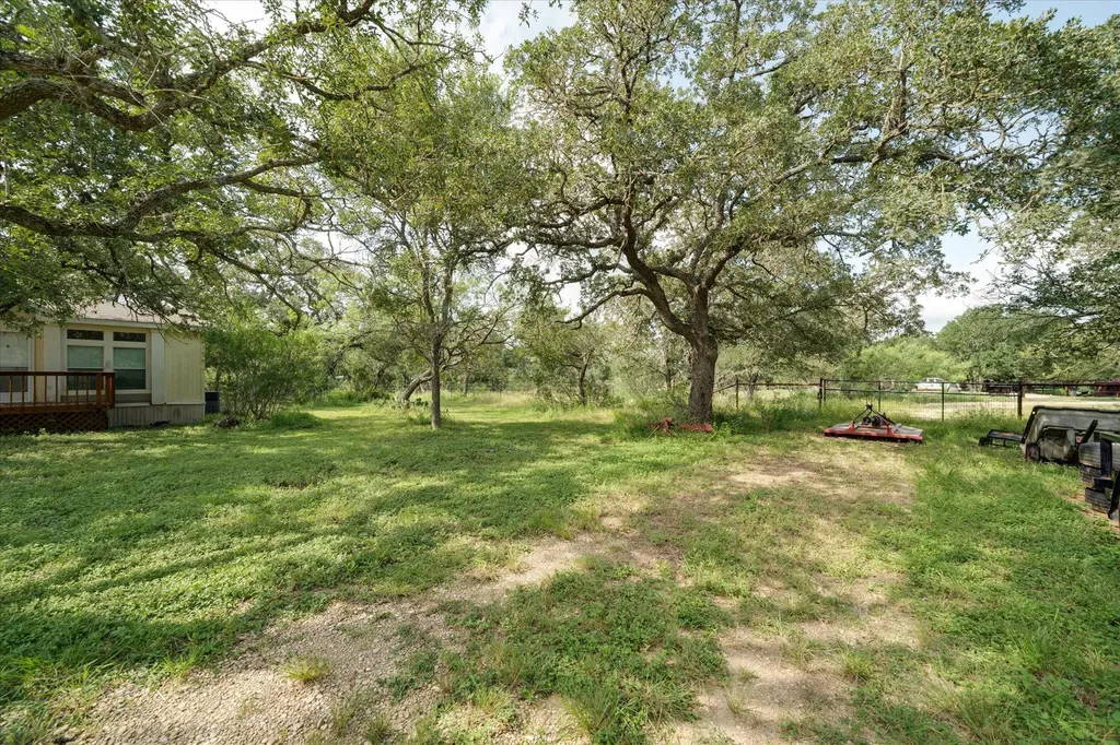 166 Paint Brush Trail Lockhart TX 78644