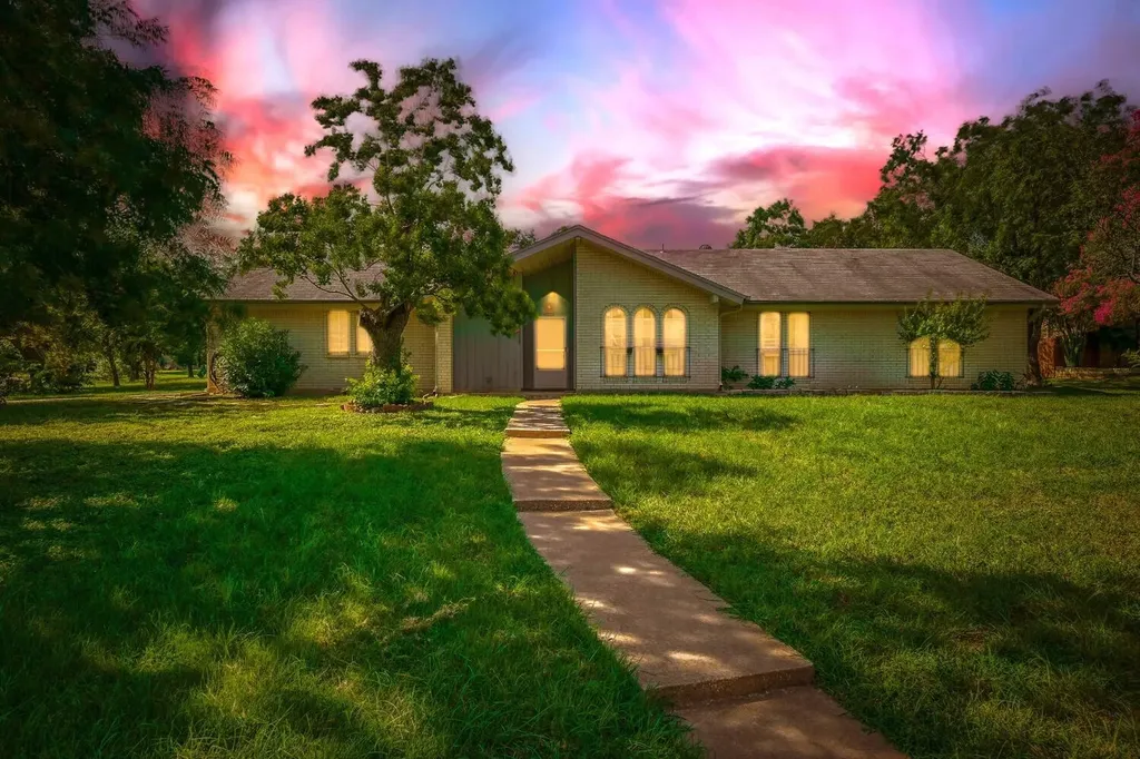 7110 Stone Ledge Circle Austin TX 78736