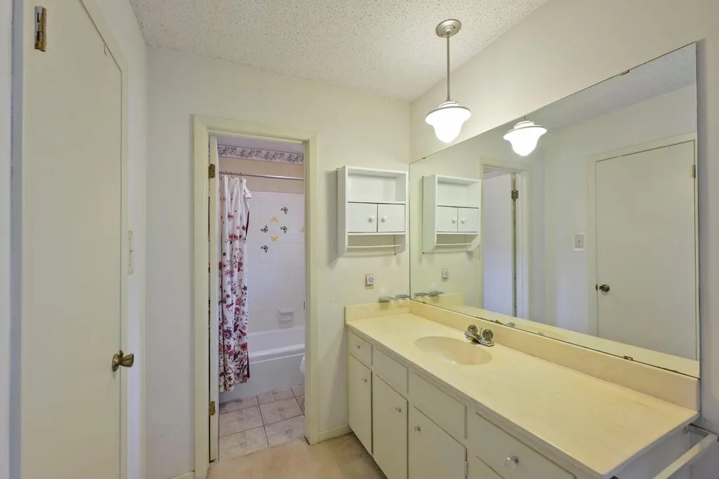 7110 Stone Ledge Circle Austin TX 78736