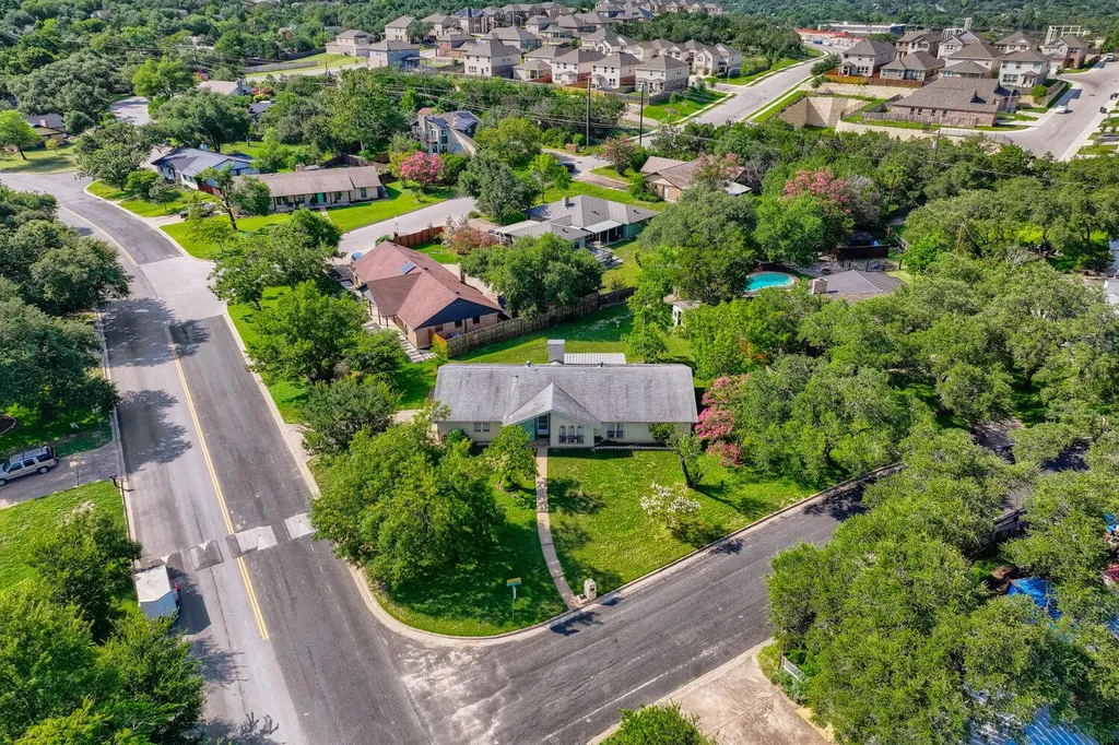 7110 Stone Ledge Circle Austin TX 78736