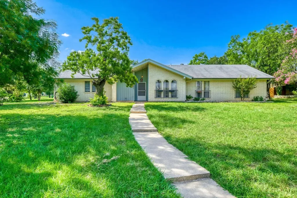 7110 Stone Ledge Circle Austin TX 78736