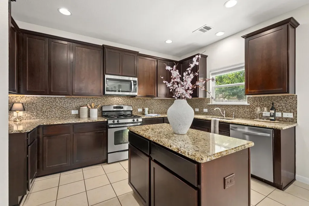 11601 Faubian Lane Austin TX 78717