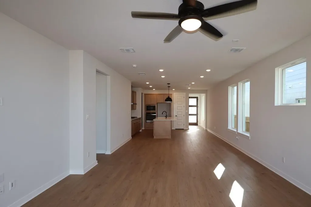 216 High Valley Loop Liberty Hill TX 78642