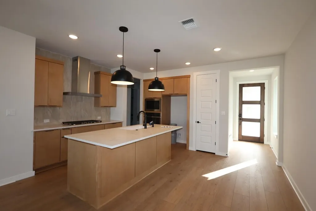 216 High Valley Loop Liberty Hill TX 78642