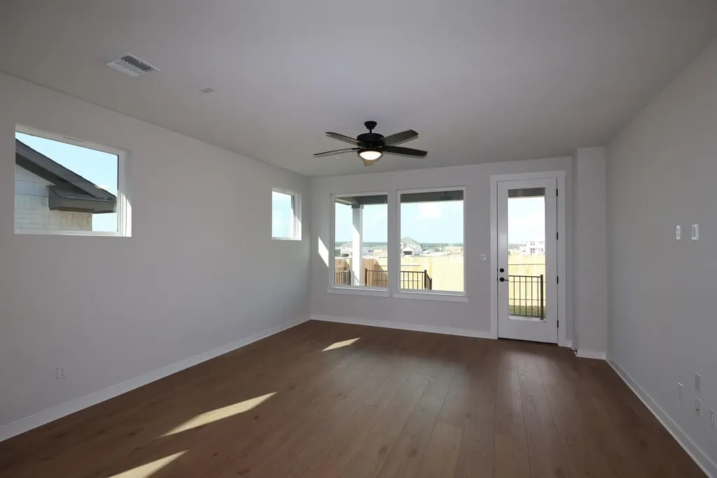 216 High Valley Loop Liberty Hill TX 78642