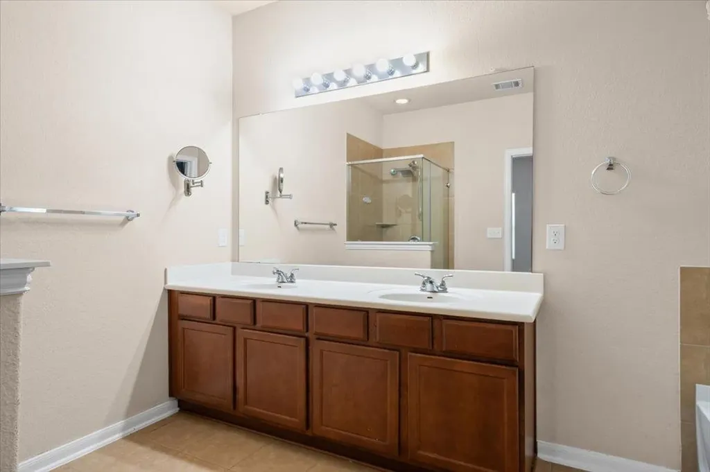 312 Waterloo Drive Kyle TX 78640