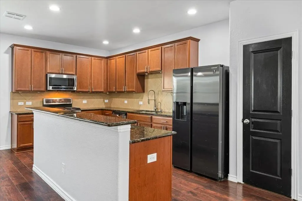 312 Waterloo Drive Kyle TX 78640