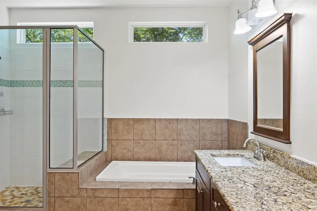 3203 E 18th Street Austin TX 78721