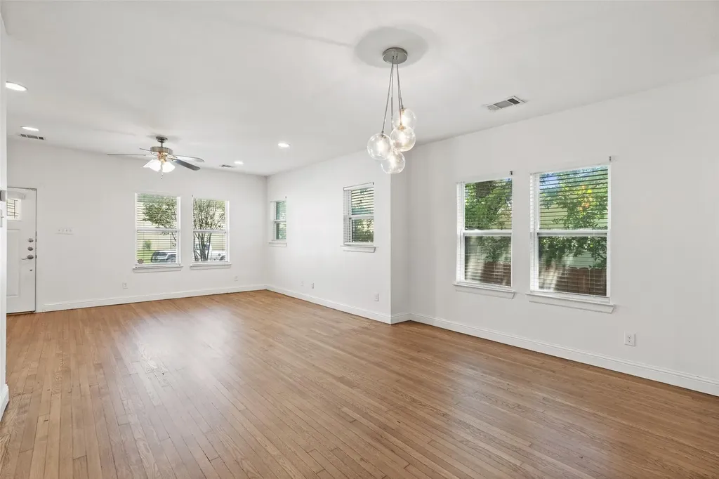 3203 E 18th Street Austin TX 78721