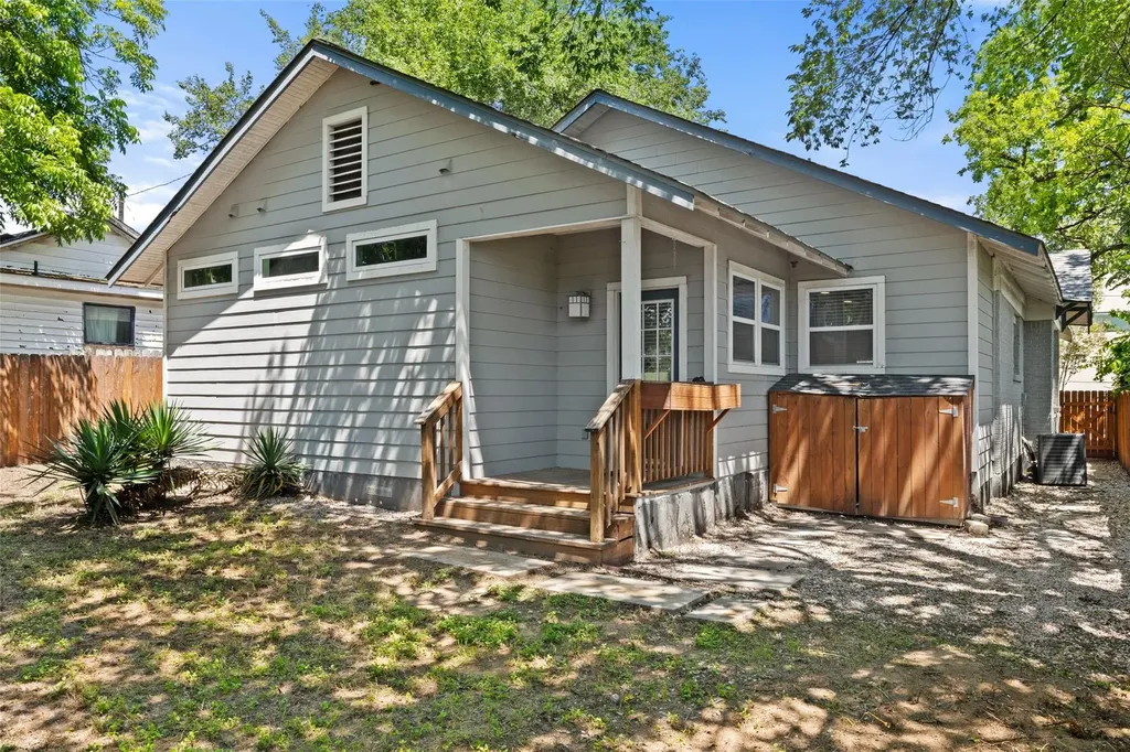 3203 E 18th Street Austin TX 78721