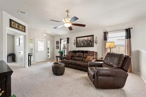 1304 Hensley Drive Leander TX 78641