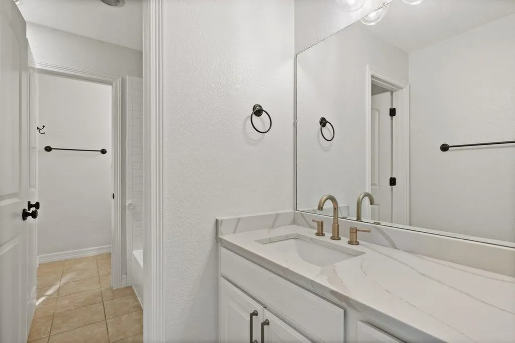 17401 Wildrye Drive Austin TX 78738