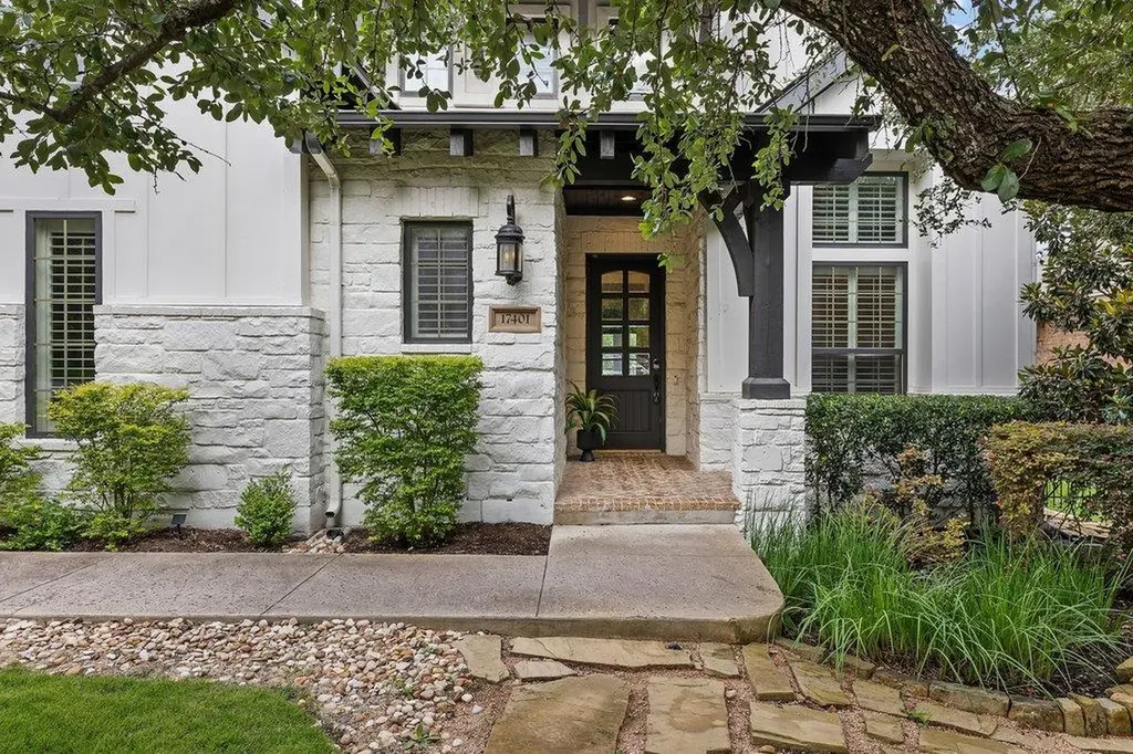 17401 Wildrye Drive Austin TX 78738