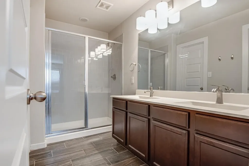 137 And 143 Lakeview Court Kyle TX 78640