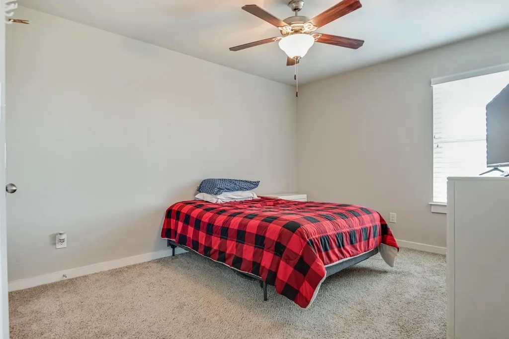 137 And 143 Lakeview Court Kyle TX 78640