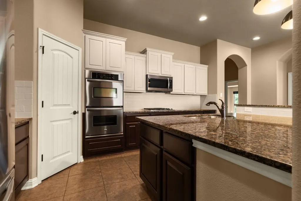 433 Wild Rose Drive Austin TX 78737