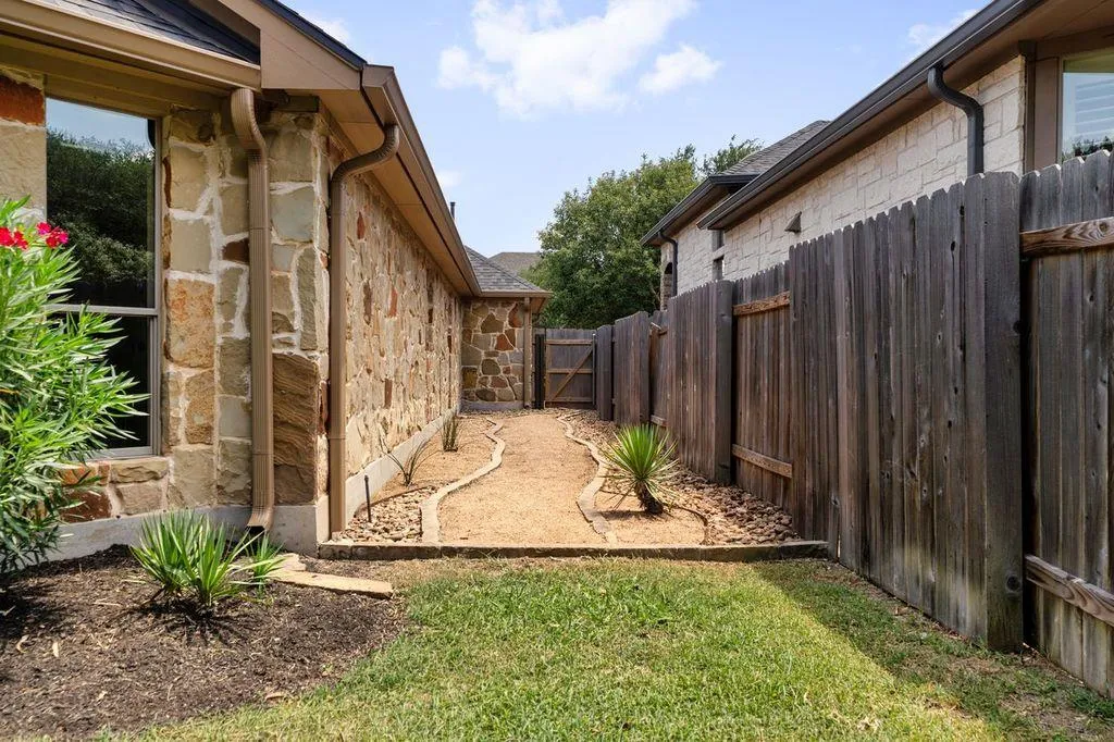 433 Wild Rose Drive Austin TX 78737